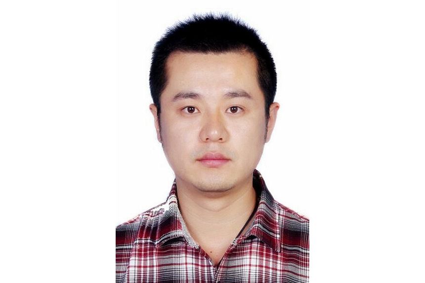徐海明(連雲港市陽光愛心公益服務中心負責人) 徐海明(連雲港市陽光愛心公益服務中心負責人)