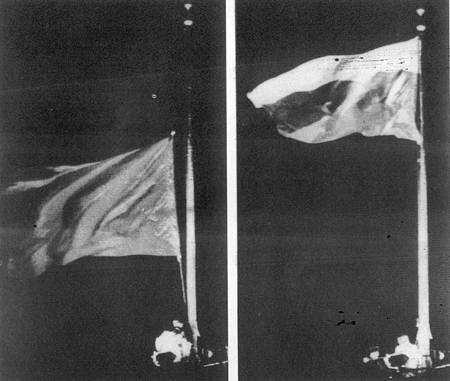 蘇聯國旗悄然降下,俄羅斯國旗緩緩升起