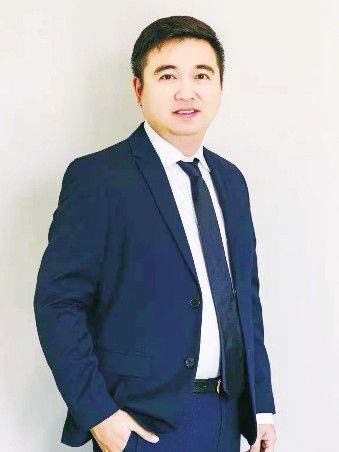 劉一(重慶秋田齒輪有限責任公司副董事長) 劉一(重慶秋田齒輪有限責任公司副董事長)