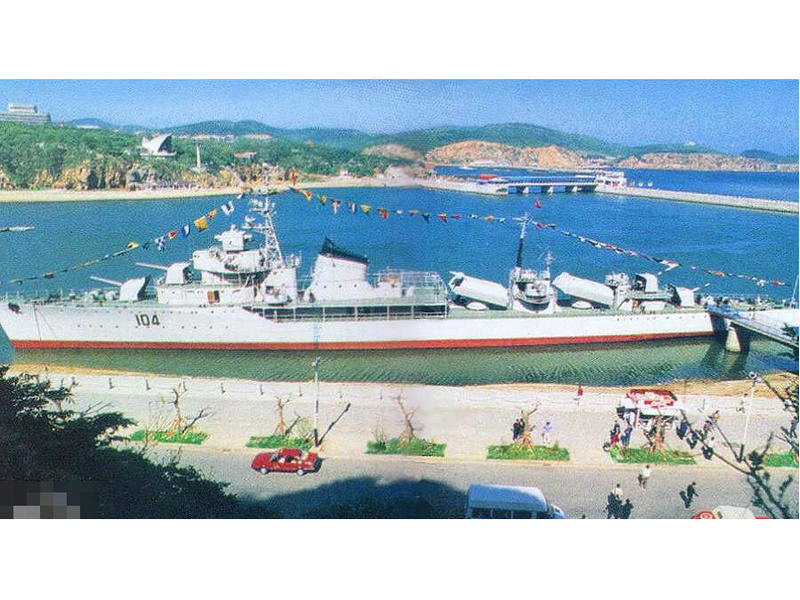 中國海軍104號太原艦