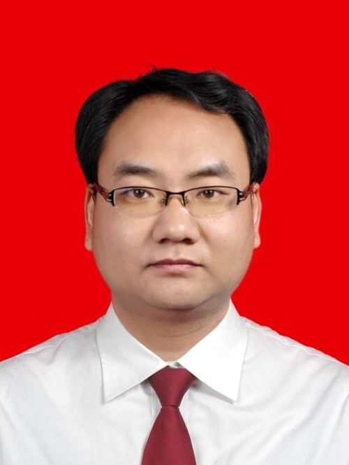 李曉宇(山西省晉中市祁縣古縣鎮黨委副書記、鎮長) 李曉宇(山西省晉中市祁縣古縣鎮黨委副書記、鎮長)