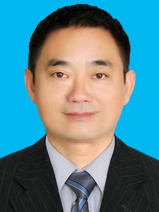 謝進(湖北省石首市住房和城鄉建設局黨組成員、副局長) 謝進(湖北省石首市住房和城鄉建設局黨組成員、副局長)