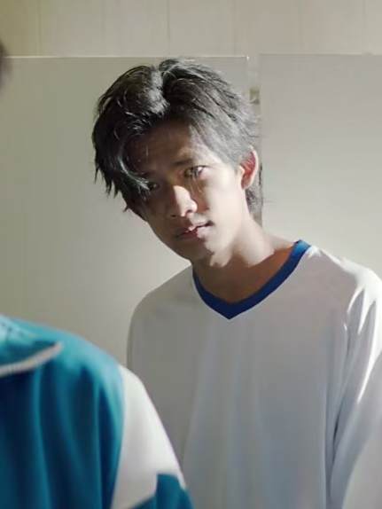吳瀟(《踢球吧少年》中由趙潤南飾演的角色) 吳瀟(《踢球吧少年》中由趙潤南飾演的角色)