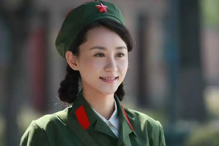 沈如雲(年代愛情劇《愛在蒼茫大地》中的角色) 沈如雲(年代愛情劇《愛在蒼茫大地》中的角色)