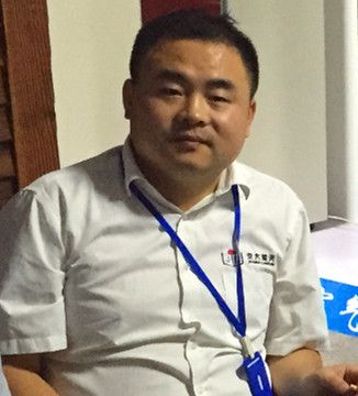張海兵(交大藍天光伏發電創始人董事長) 張海兵(交大藍天光伏發電創始人董事長)