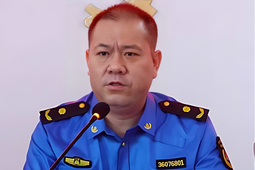 張海龍(江西省贛州市于都縣城市管理局二級主任科員) 張海龍(江西省贛州市于都縣城市管理局二級主任科員)