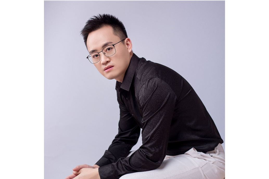 吳俊(中國新一代工業設計師代表) 吳俊(中國新一代工業設計師代表)