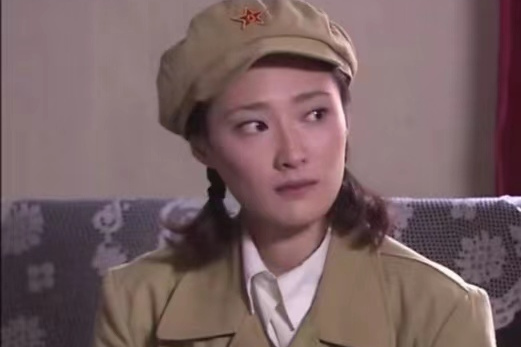 肖楠(諜戰劇《地下地上》中的角色) 肖楠(諜戰劇《地下地上》中的角色)