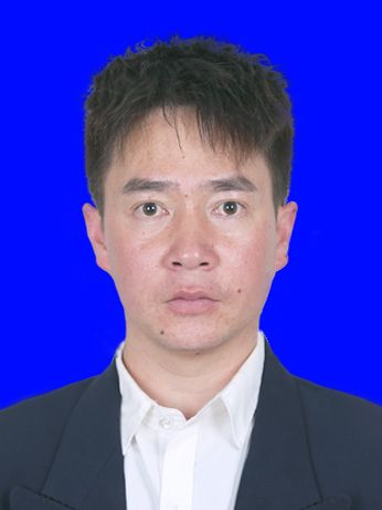 袁勇(四川省甘孜藏族自治州稻城縣發展和改革局副局長、三級主任科員) 袁勇(四川省甘孜藏族自治州稻城縣發展和改革局副局長、三級主任科員)