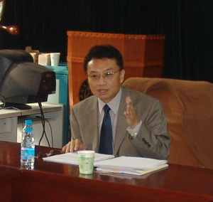 北京大學歷史系教授王希