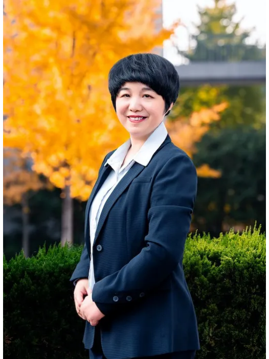 顧育芬 顧育芬