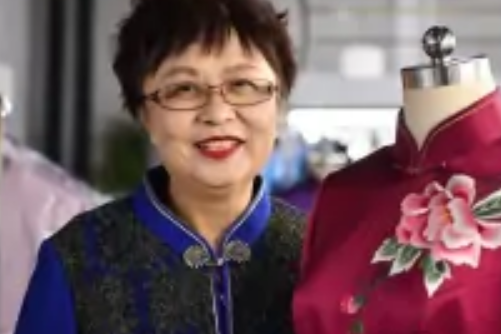 梁玉華(老美華津派旗袍代表性傳承人) 梁玉華(老美華津派旗袍代表性傳承人)