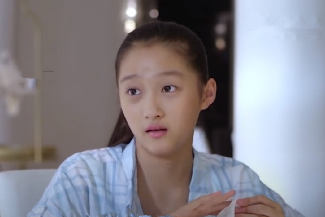 楊樹苗(都市時尚情感劇《一仆二主》中的角色) 楊樹苗(都市時尚情感劇《一仆二主》中的角色)