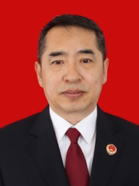 張雷(吉林省松原市人民檢察院三級高級檢察官)