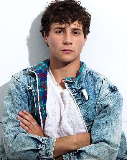 奧古斯圖斯·珀如(Augustus Prew) 奧古斯圖斯·珀如(Augustus Prew)