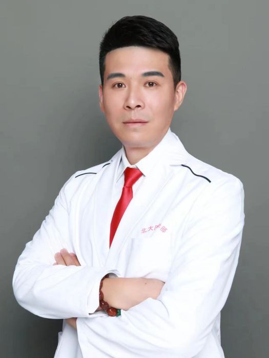 王博(北京中科博創國際中醫院院長) 王博(北京中科博創國際中醫院院長)