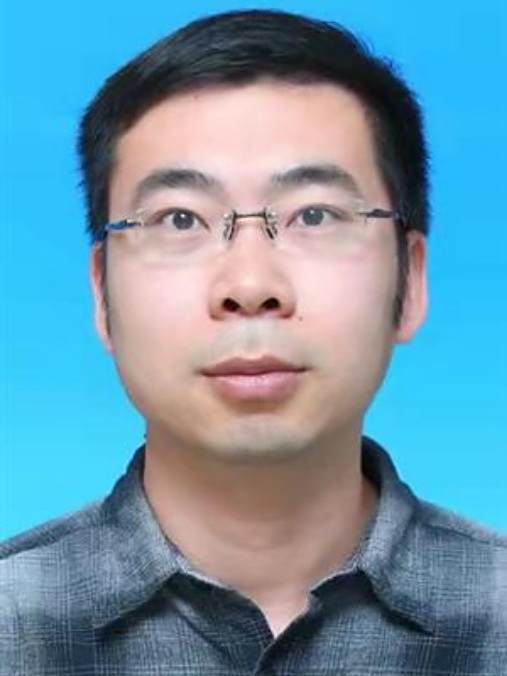 王哲(天津市濱海新區小王莊鎮黨委委員、副鎮長) 王哲(天津市濱海新區小王莊鎮黨委委員、副鎮長)