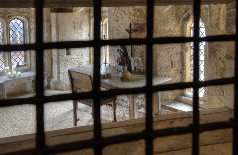 當年關押愛德華二世的牢房