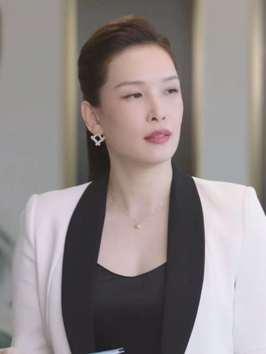 Mary(都市情感劇《閃耀的她》中的女配角) Mary(都市情感劇《閃耀的她》中的女配角)