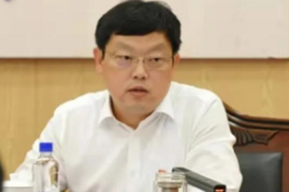 牛曉明(河南淅水集團有限公司黨委書記、總經理) 牛曉明(河南淅水集團有限公司黨委書記、總經理)