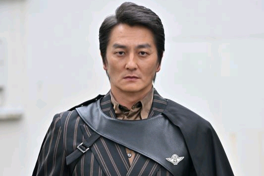 釘宮理人