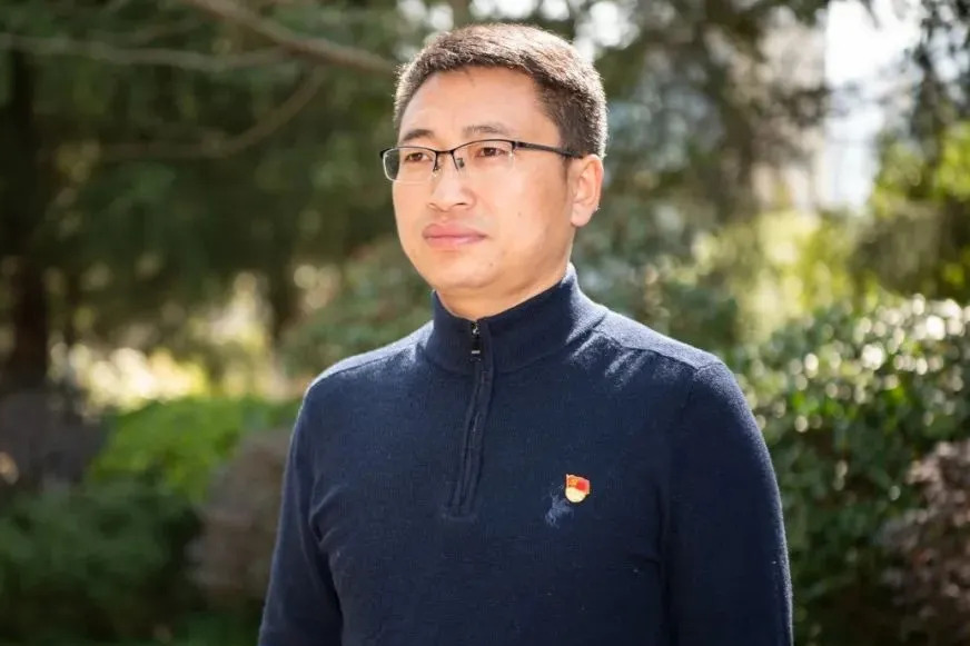 令狐昌洪