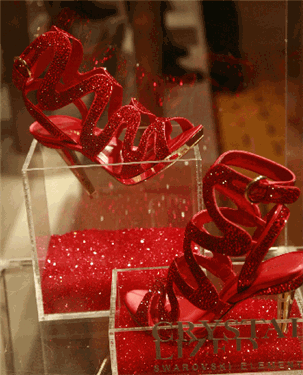 《綠野仙蹤》七十周年作品設計 紅寶石鞋