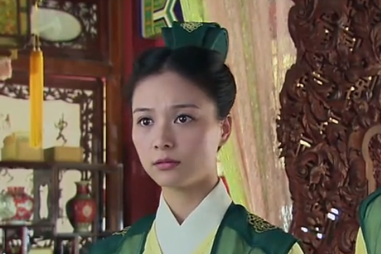 胡小梅(古代傳奇劇《天涯織女》中的角色) 胡小梅(古代傳奇劇《天涯織女》中的角色)