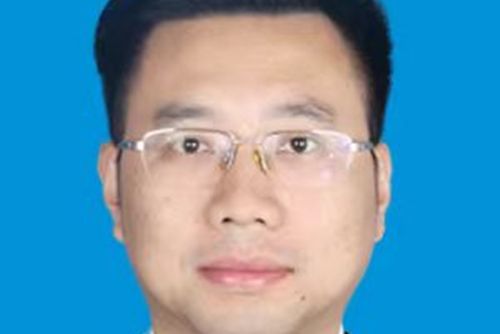 周松(重慶市委農業農村工委委員、市農業農村委副主任) 周松(重慶市委農業農村工委委員、市農業農村委副主任)