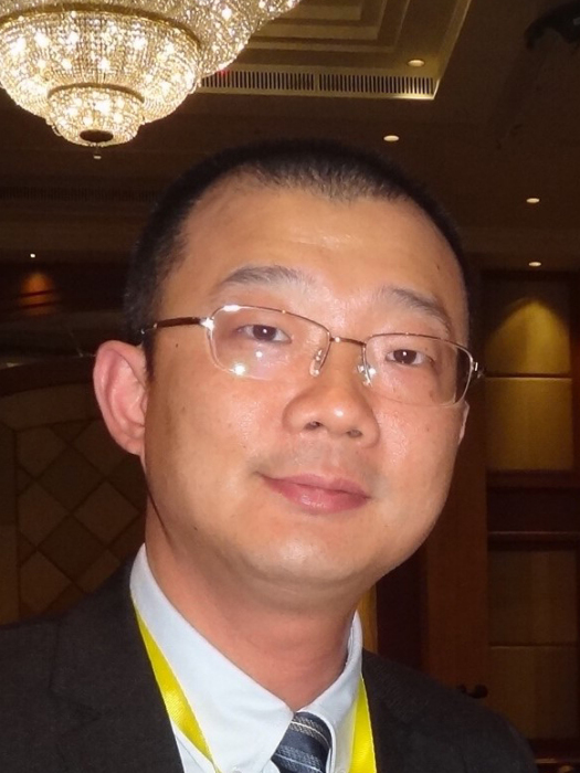 黃曉輝(廣東省民營企業金融服務協會專職執行會長) 黃曉輝(廣東省民營企業金融服務協會專職執行會長)