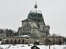 白雪覆蓋的聖若瑟聖堂