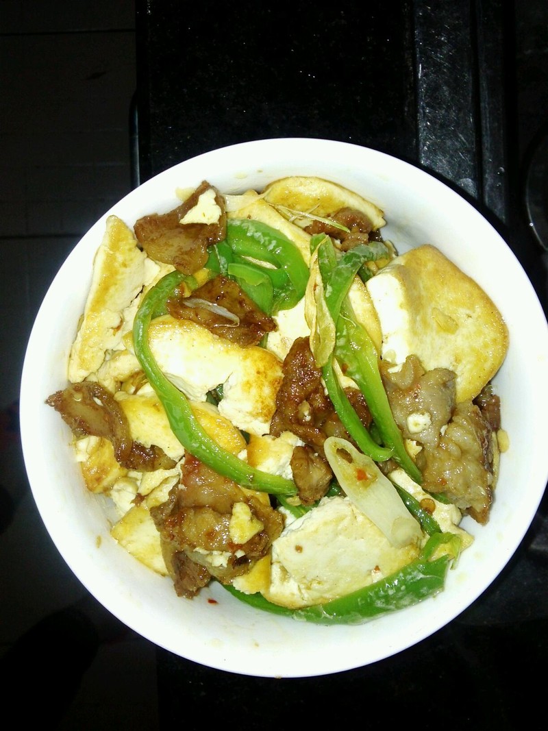 豆腐青椒炒肉