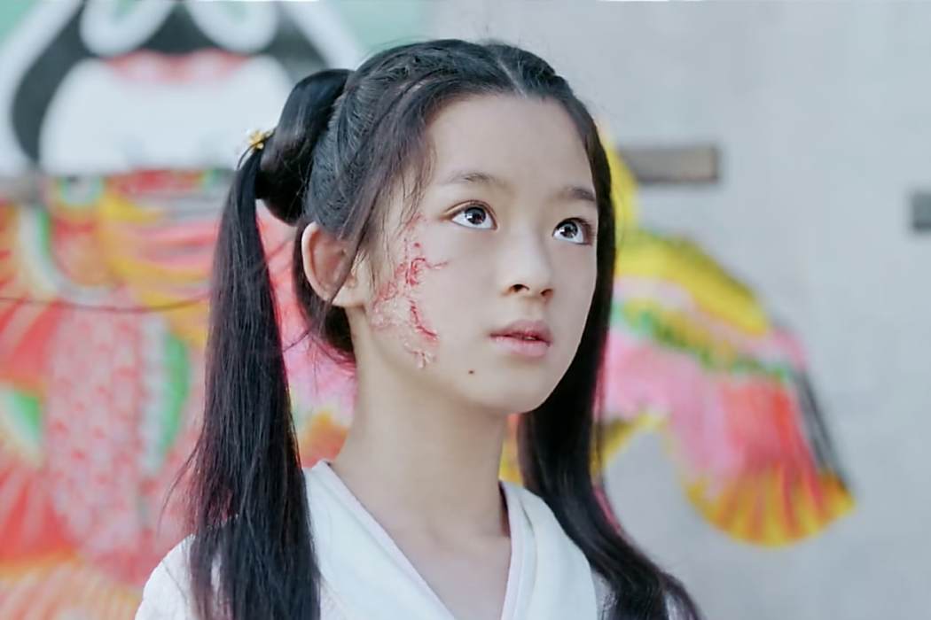 紅兒(電視劇《狼殿下》中的女配角,由演員黃楊鈿甜飾演) 紅兒(電視劇《狼殿下》中的女配角,由演員黃楊鈿甜飾演)