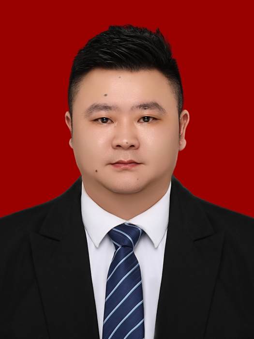 黃鑫(重慶市城口縣經濟和信息化委員會黨組成員,城口縣招商投資促進中心主任) 黃鑫(重慶市城口縣經濟和信息化委員會黨組成員,城口縣招商投資促進中心主任)