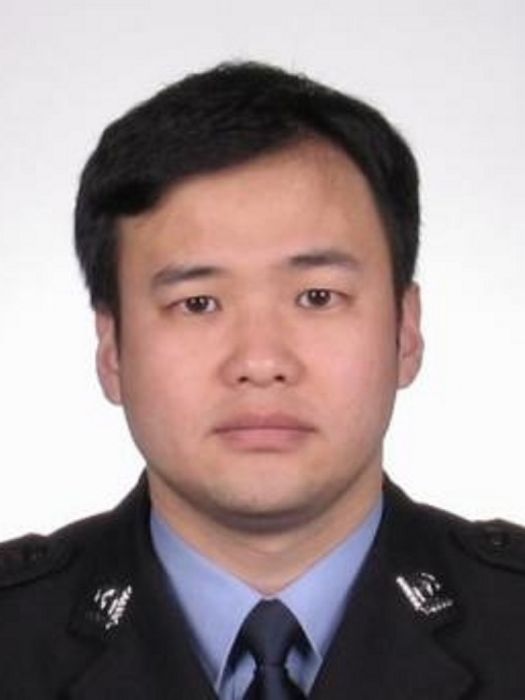 葉輝(浙江省溫州市龍灣區副區長,溫州市公安局龍灣區分局局長、督察長、三級高級警長) 葉輝(浙江省溫州市龍灣區副區長,溫州市公安局龍灣區分局局長、督察長、三級高級警長)