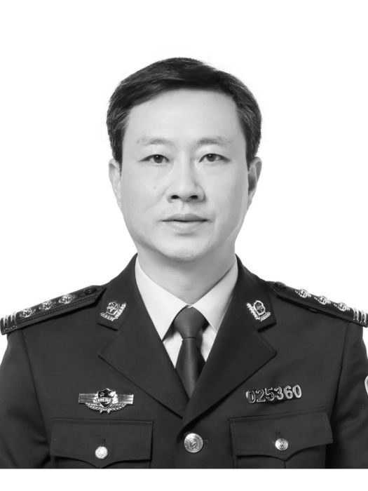 詹焌 詹焌