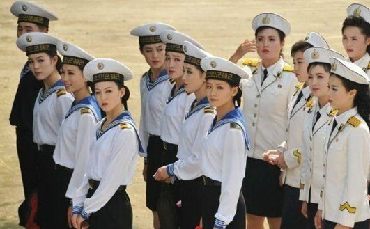 朝鮮人民軍海軍女兵