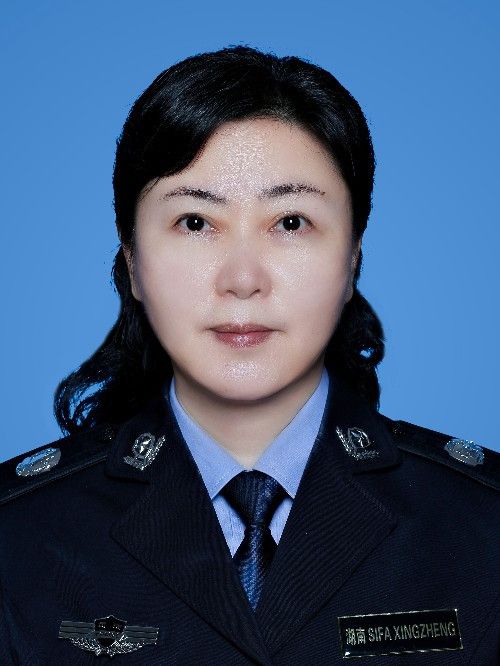 熊英(岳塘區司法局黨組成員、副局長) 熊英(岳塘區司法局黨組成員、副局長)