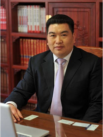 何德益 何德益