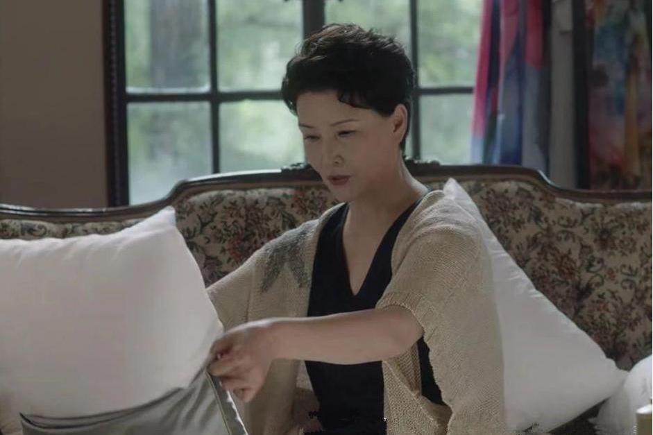 趙娜(《小捨得》中的女配角) 趙娜(《小捨得》中的女配角)