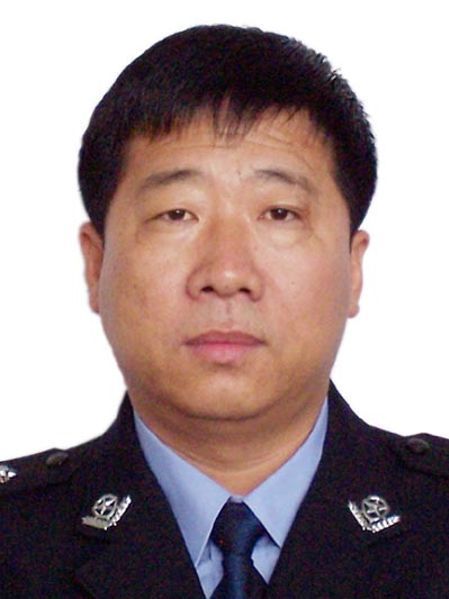 劉明傑(內蒙古自治區興安盟烏蘭浩特市公安局黨委委員、副局長)