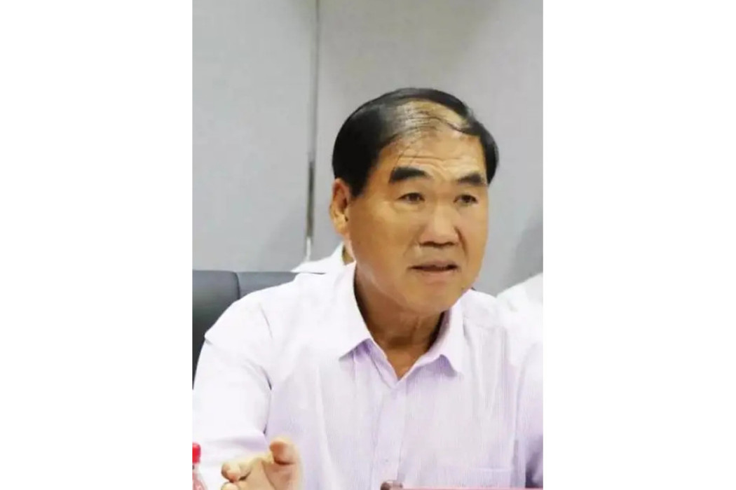 李保田(中國天保集團董事長、執行董事、行政總裁) 李保田(中國天保集團董事長、執行董事、行政總裁)
