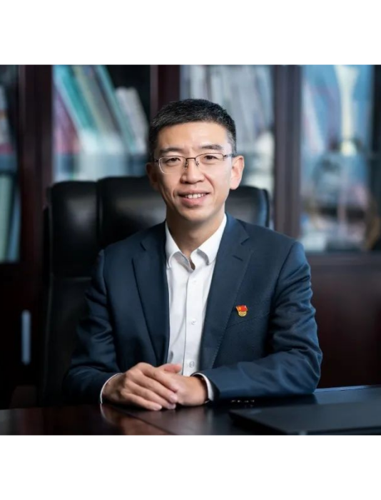 朱強(中通服諮詢設計研究院有限公司黨委書記、總經理,江蘇省勘察設計行業協會副理事長) 朱強(中通服諮詢設計研究院有限公司黨委書記、總經理,江蘇省勘察設計行業協會副理事長)