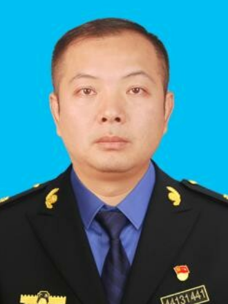 李然(廣東省江門市蓬江區城市管理和綜合執法局黨組書記、局長) 李然(廣東省江門市蓬江區城市管理和綜合執法局黨組書記、局長)
