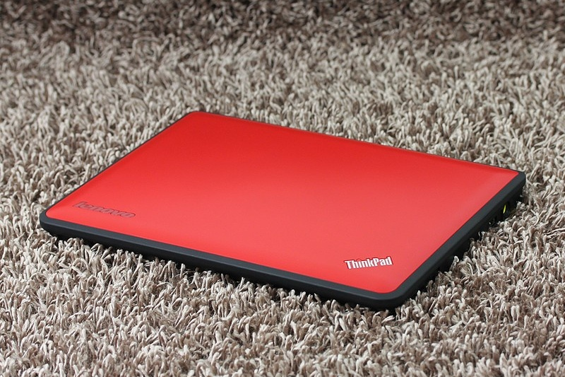 ThinkPad X130e(233825C) ThinkPad X130e(233825C)