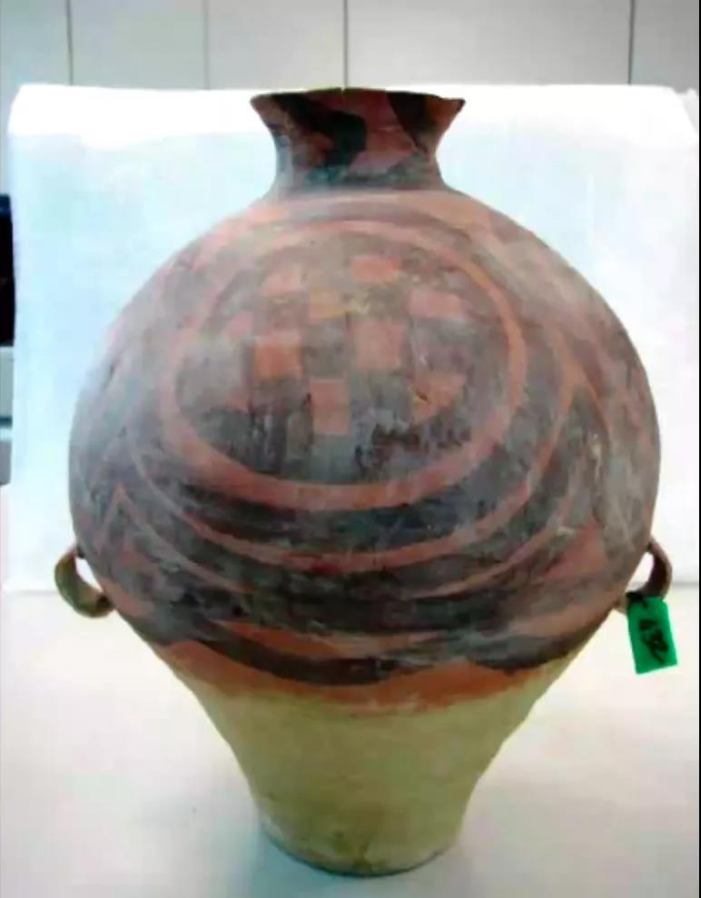 新石器時期彩繪紅陶罐