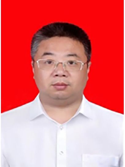 黃鵬(江西省贛州市興國縣長岡鄉黨委書記) 黃鵬(江西省贛州市興國縣長岡鄉黨委書記)