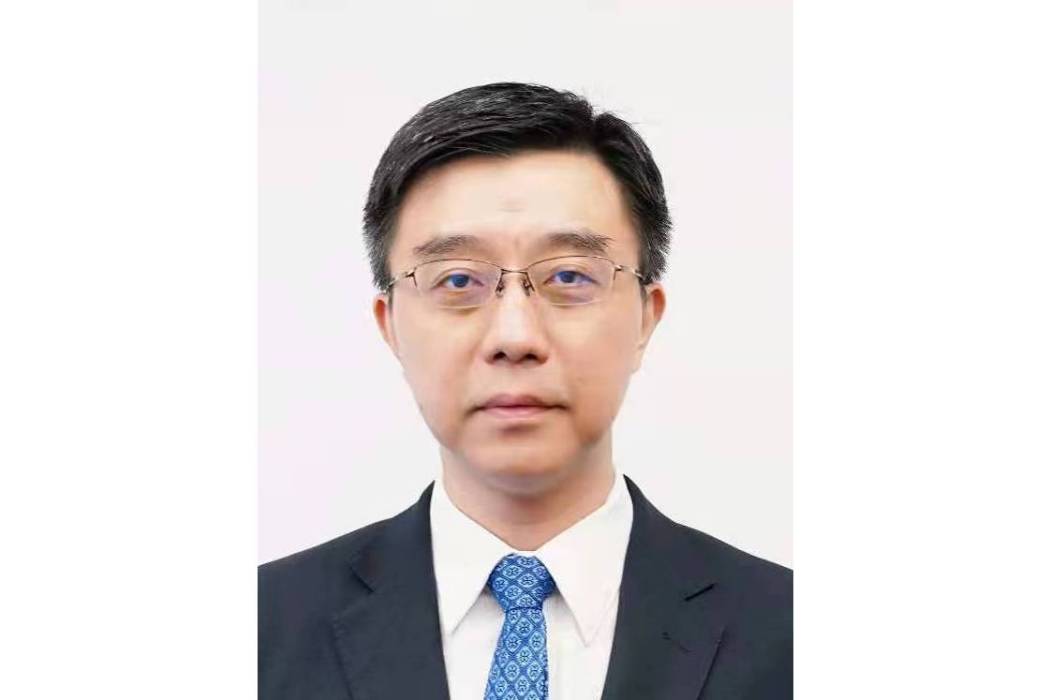 余晨(上海市知識產權局黨組成員、副局長) 余晨(上海市知識產權局黨組成員、副局長)