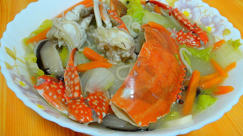 螃蟹白菜煮麵條