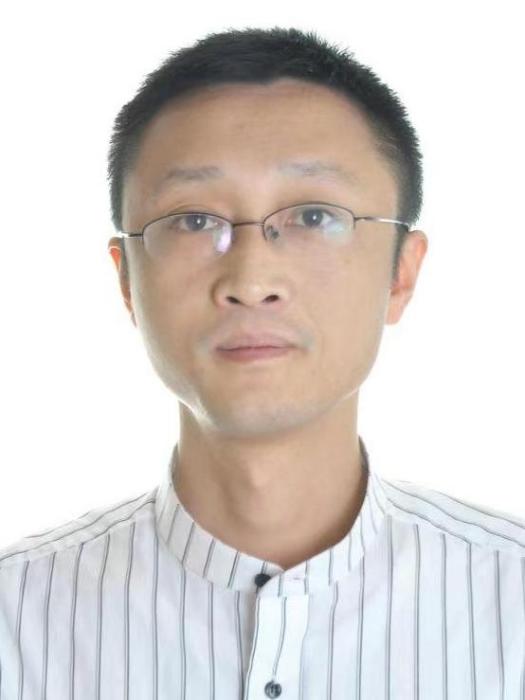 鐘鵬(四川省成都東部新區戰略研究局黨組成員、副局長) 鐘鵬(四川省成都東部新區戰略研究局黨組成員、副局長)